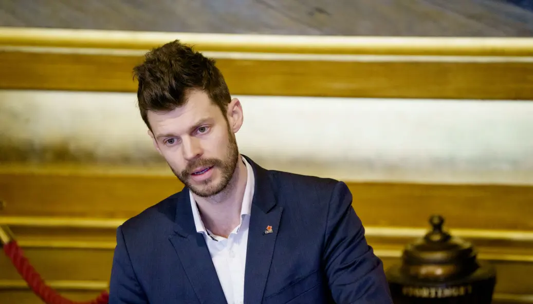 Rødt-leder Bjørnar Moxnes er fornøyd med at landsstyret har vedtatt en uttalelse som tar avstand til steigan.no. Rødt-leder Bjørnar Moxnes er fornøyd med at landsstyret har vedtatt en uttalelse som tar avstand til steigan.no.