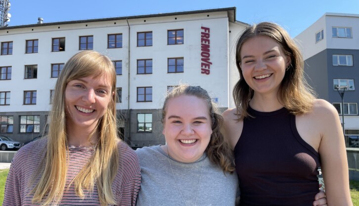 Fremovers sommervikarer. Fra venstre: Janina Wildermuth, Hedda Johansen Fors og Thea Heltne Kjelstad.