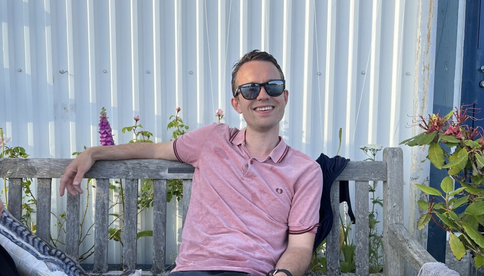 Rune Ulvik på Verftet der han nyter det han kaller for årets fineste dag så langt. Rune Ulvik på Verftet der han nyter det han kaller for årets fineste dag så langt.