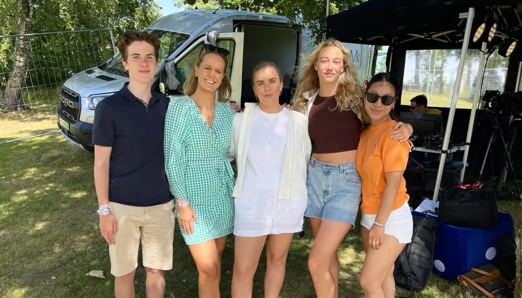 Fra venstre: Magnus Asker Olsen, Bettina Bjerkholdt, Linnea Jacoby Aasrum, Ida Helene Holm Hansen og Silje Langvik. Fra venstre: Magnus Asker Olsen, Bettina Bjerkholdt, Linnea Jacoby Aasrum, Ida Helene Holm Hansen og Silje Langvik.