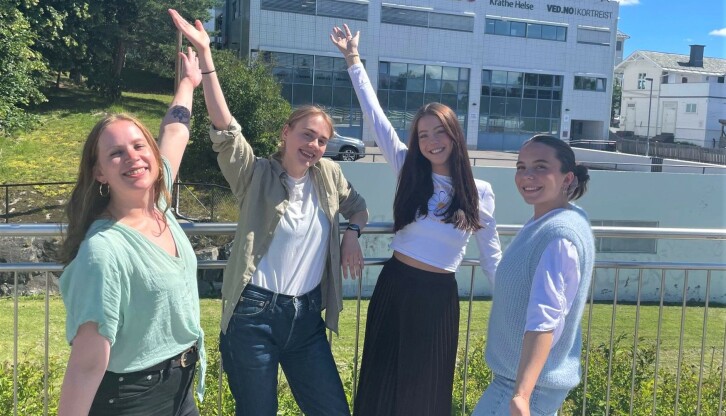 Disse sommervikarene passer på Nordstrands Blad. Fra venstre: Rikke Hildal Gundersen (32), Tone Skaarseth Rørvik (22), Karoline Guldbæk Olsen (24) og Marlene Haagensen (19).