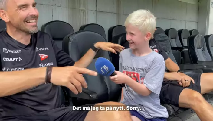Albert Hansen fikk prøve seg på å intervjue både spillere og trener.