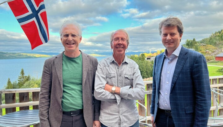 Fra venstre: Henning Johansen direktør lokale mediehus i Polaris Media Midt-Norge, Jan Erik Steen, styreleder i Nea Radio og Per Axel Koch, konsernsjef Polaris Media.
