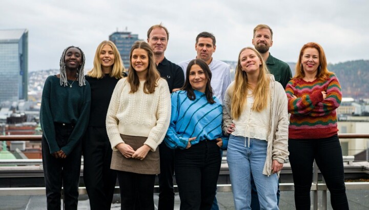 Den nye Vink-redaksjonen (fra venstre): Emily Aida Ceesay, Henriette Marvik Berg, Marthe Øvergård, Erik Gulbrandsen, Siran Øzalp Yildirim, Øystein Aldridge, Charlotte Oliversen, Jørgen Mo og Cecilie Asker.