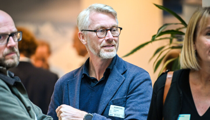 Administrerende direktør og sjefredaktør i TV 2, Olav T. Sandnes, skal møte sine ansatte for å informere om kuttene torsdag.