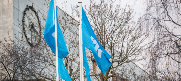 NRK-flagg utenfor Marienlyst i Oslo.