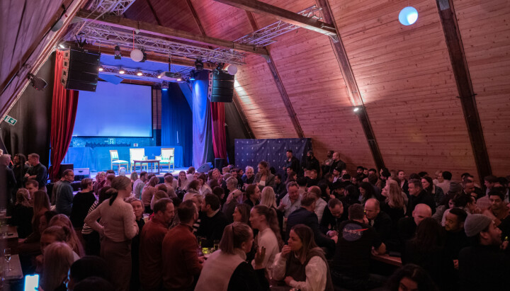 Premierefesten til Norge bak fasaden på Salt mandag kveld.