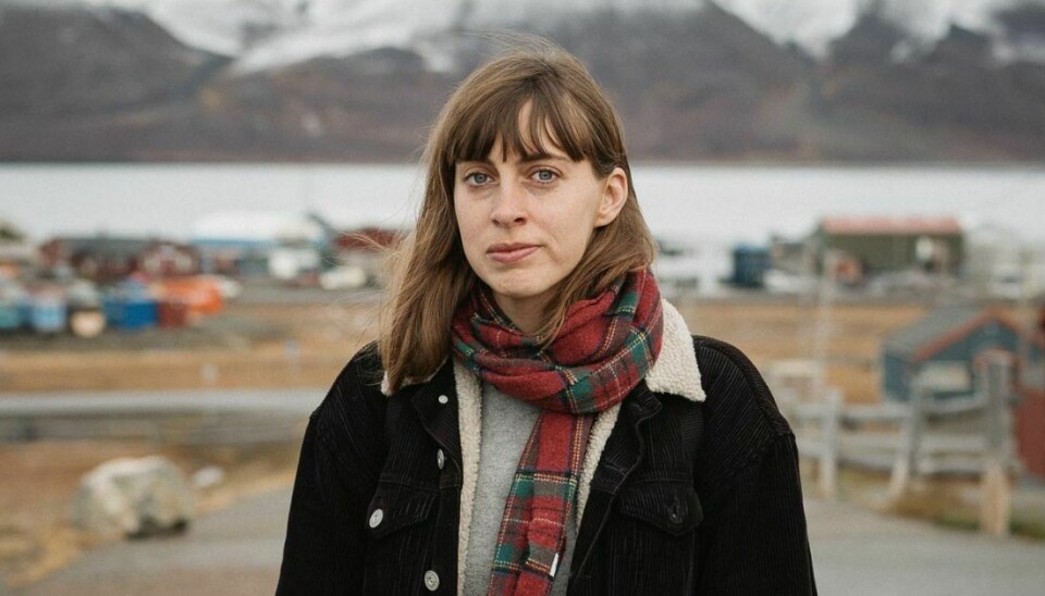 Elida Høeg forlater tilværelsen som frilanser og blir journalist i Morgenbladet.