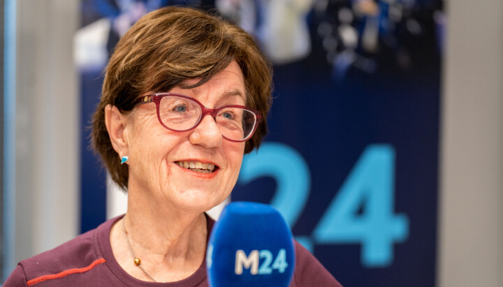 – For at vi skal blomstre, så må vi ta initiativ og fortsette å være nysgjerrige, sier Mette Bugge om eldre journalister i Pressepodden.