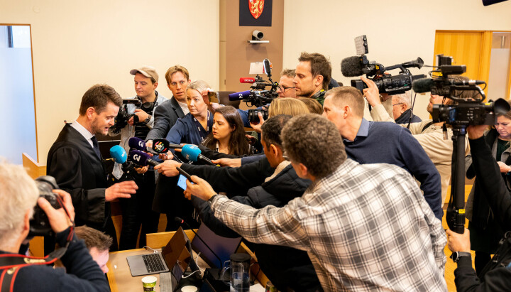 Birgitte Tengs rettssaken, her intervjuer et stort pressekorps forsvarer Stian Kristensen, pressekonferense, rettssak,