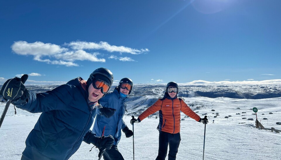 Yne ansatte på slalåm ski