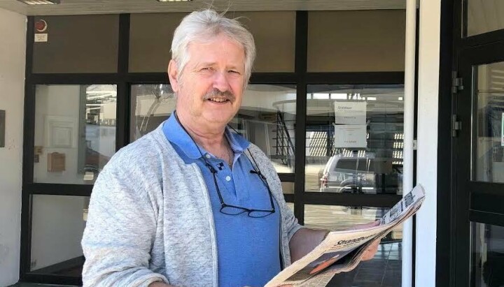 Ansvarlig redaktør i Strandbuen, Jens Bjørheim, går av med pensjon. Ansvarlig redaktør i Strandbuen, Jens Bjørheim, går av med pensjon.