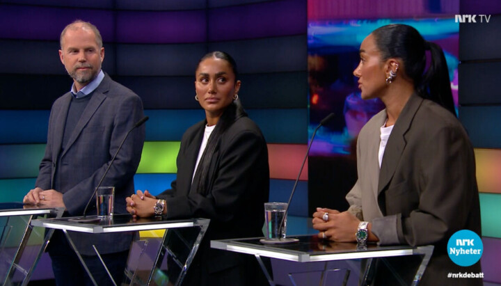 Vita (i midten) og Wanda Mashadi stilte opp i Debatten tirsdag, blant annet sammen med professor Thomas Clausen (til venstre). Vita (i midten) og Wanda Mashadi stilte opp i Debatten tirsdag, blant annet sammen med professor Thomas Clausen (til venstre).