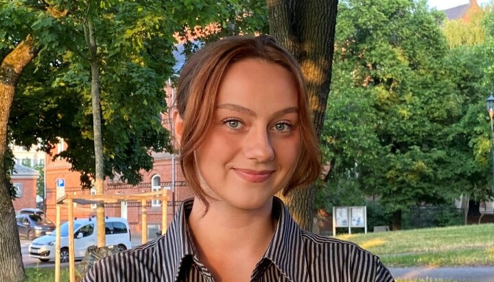 NRK FleRe-stipendiat Ajla Delic skal praksis i Ekko i NRK Dokumentar og samfunn. NRK FleRe-stipendiat Ajla Delic skal praksis i Ekko i NRK Dokumentar og samfunn.