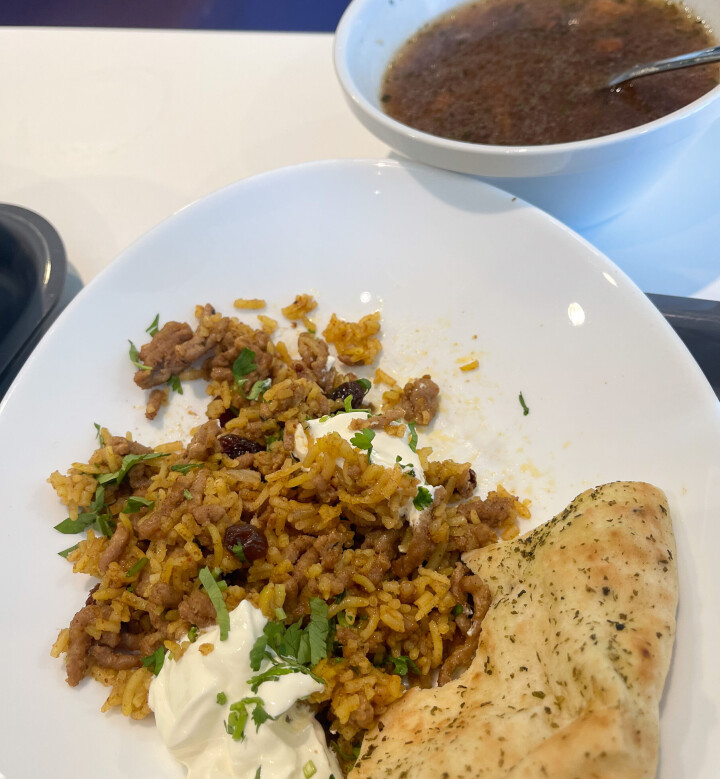 Dagens varmrett var lam biriyani i kantinen til Aller Media