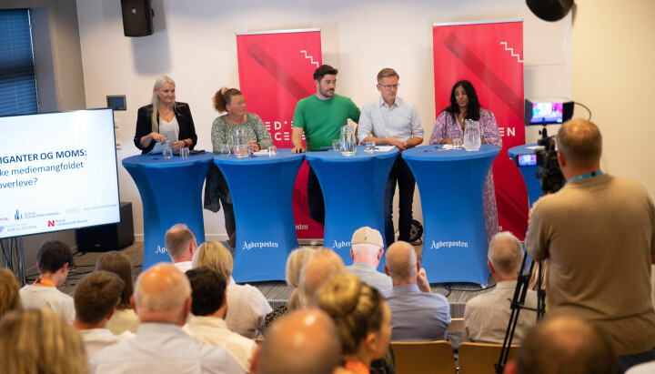 Åslaug Sem-Jacobsen (SP), Kathy Lie (SV), Grunde Almeland (V) Tage Pettersen (H) og Lubna Jaffery (AP) møtte mediebransjen til debatt