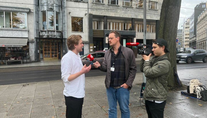 Dagbladet TV var utenfor Høyres hus allerede før klokken 10 torsdag.