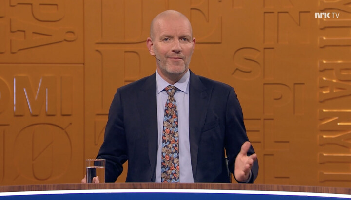 Programleder Bård Tufte Johansen under fredagens sending av Nytt på nytt.