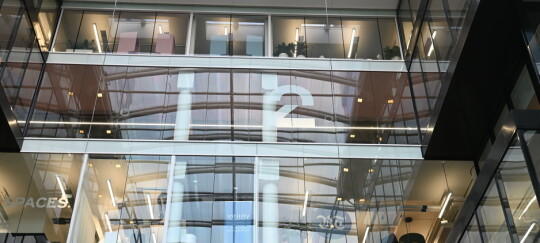 I femte etasje på Media City Bergen vil TV 2-ledelsen holde allmøte for alle ansatte i mediehuset.