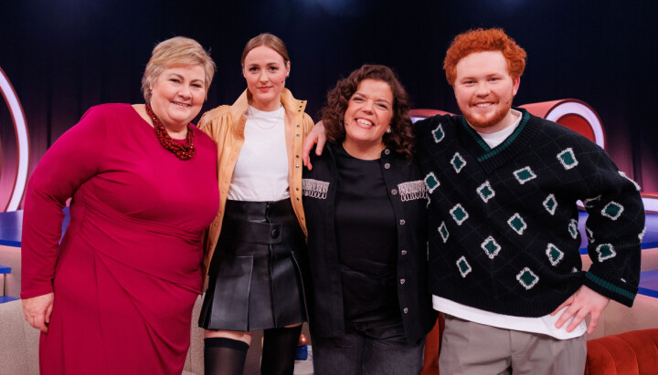 Else Kåss Furuseth er klar med nytt talkshow på TV-Norge. Her med gjestene Erna Solberg, skuespiller Renate Reinsve og komiker Snorre Monsson.
