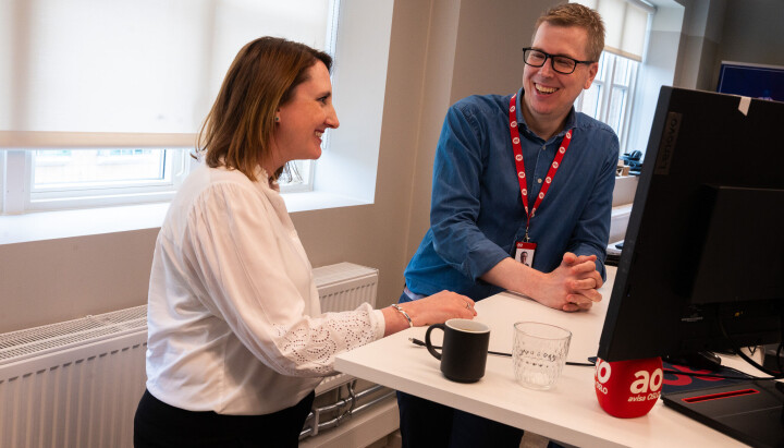 Nyhetsredaktør Hanne Taalesen og sjefredaktør Eirik Hoff Lysholm i Avisa Oslo