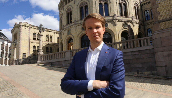Torstein Tvedt Solberg i Arbeiderpartiet er blant politikerne som reagerer kraftig på FrPs forslag.