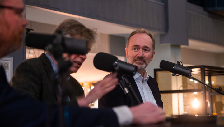 Trond Giske forsvarer partikollega Eva Kristin Hansen. Bildet er tatt fra en annen anledning.